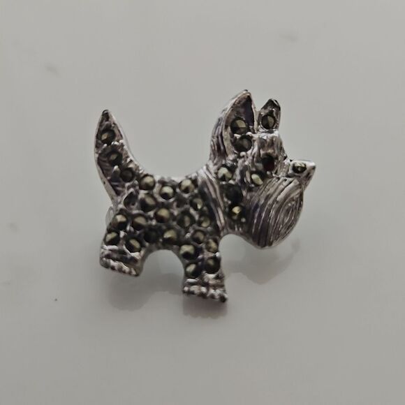 Pooch Dog Pin With Rhinestones Silver - Picture 4 of 16